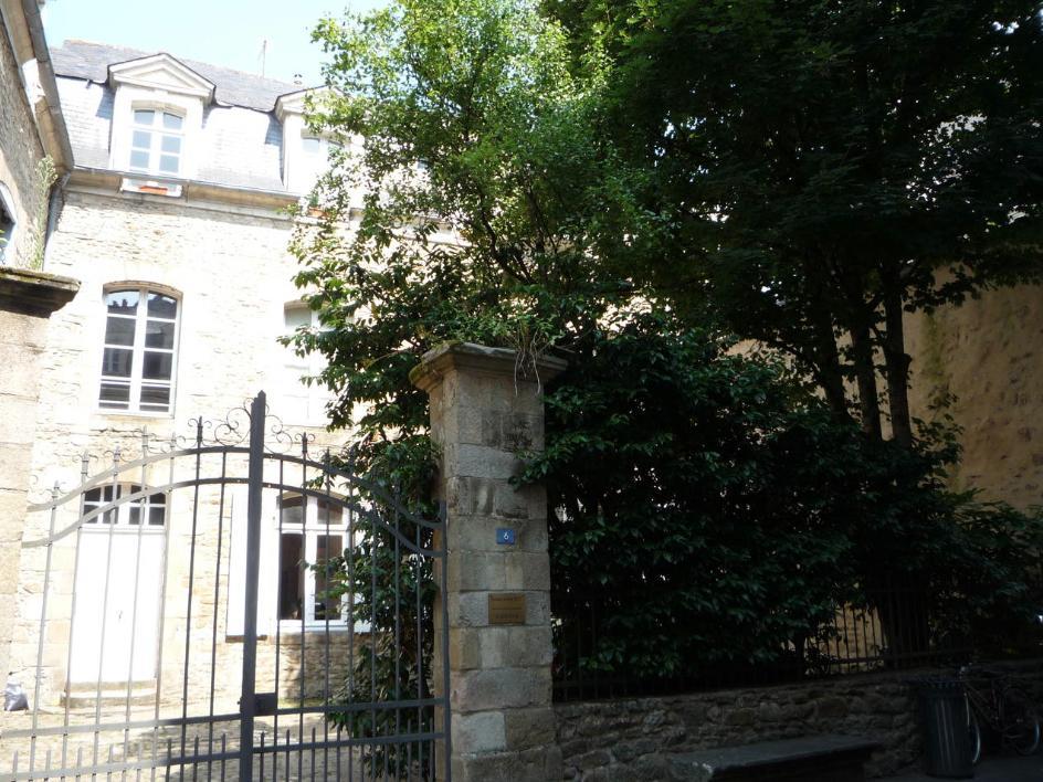 Appartement De Charme Coeur Historique Parking Prive 瓦讷 客房 照片