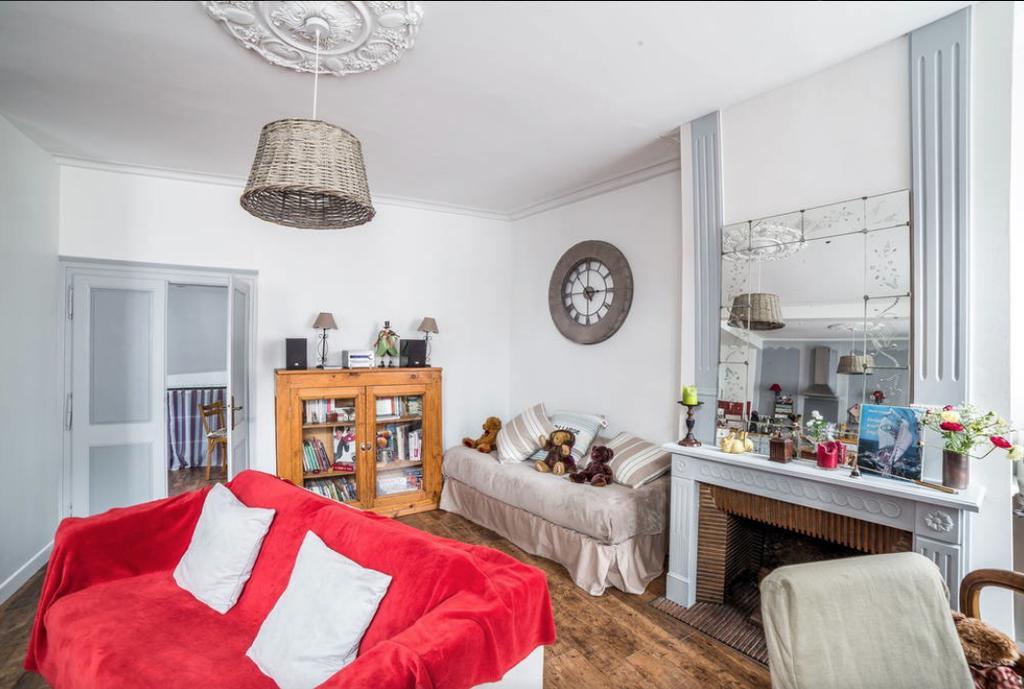 Appartement De Charme Coeur Historique Parking Prive 瓦讷 客房 照片